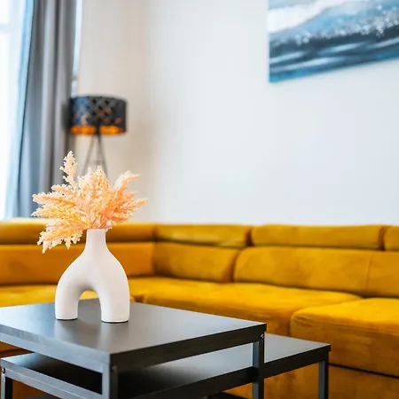 Lejlighed Luxapart Ii Beautiful Views With Breakfast Option