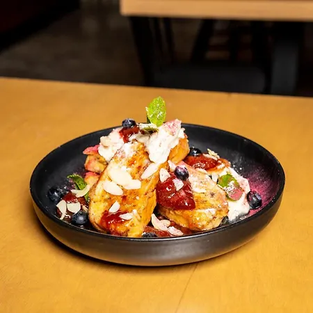 公寓 Luxapart Ii Beautiful Views With Breakfast 科希策